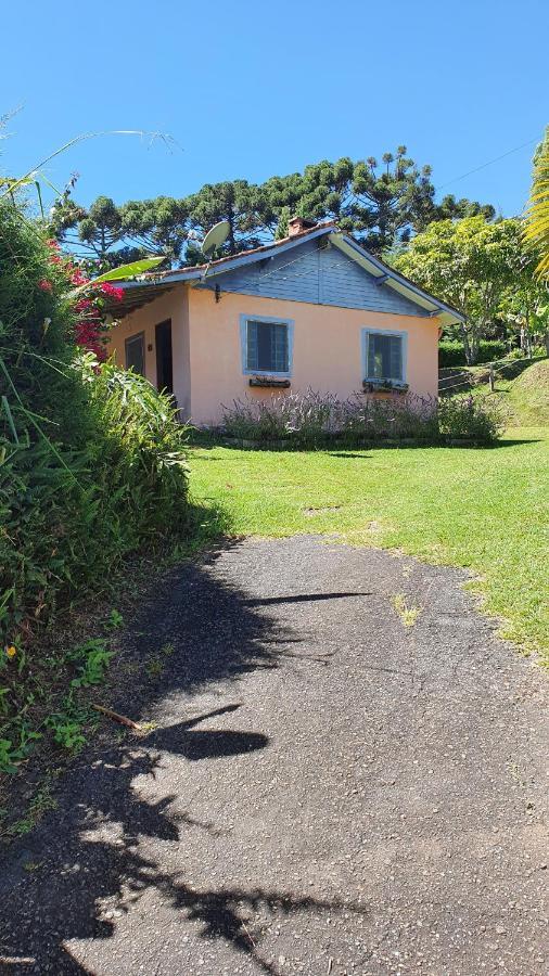 Apartamento Casa na Montanha a 500 metros da Pedra do Baú São Bento do Sapucaí Exterior foto