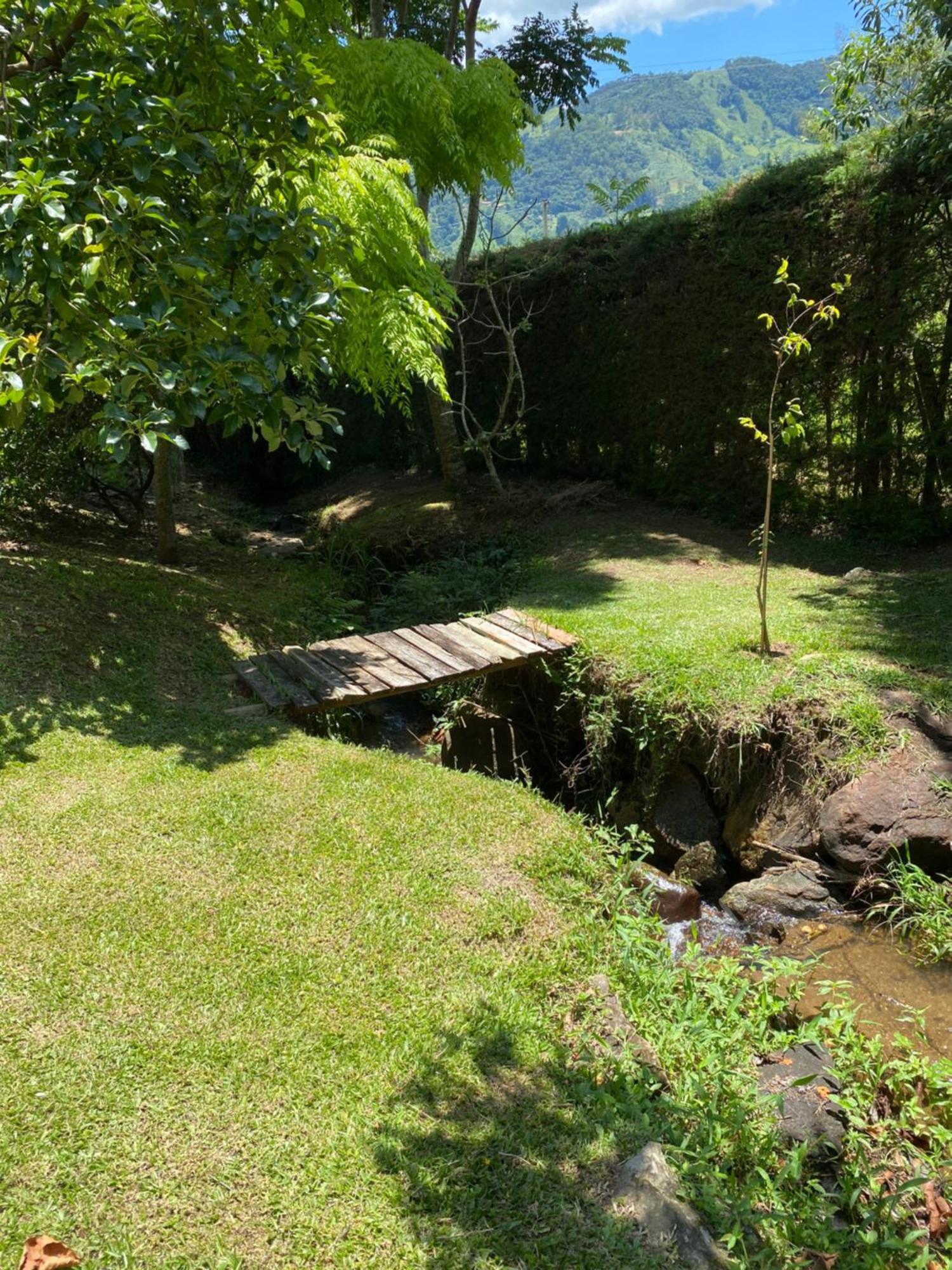 Apartamento Casa na Montanha a 500 metros da Pedra do Baú São Bento do Sapucaí Exterior foto